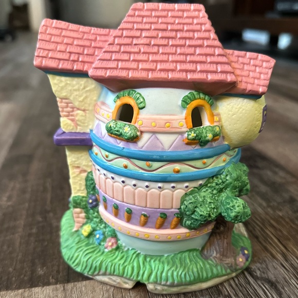 Easter House Hand-Painted Decoration - Picture 2 of 5